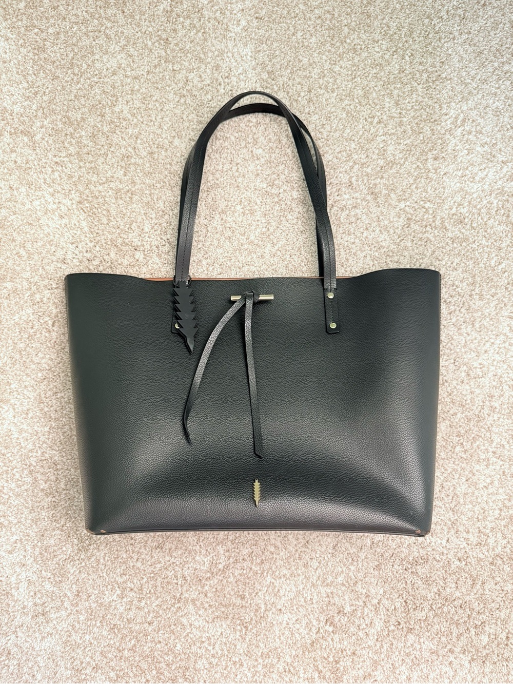 Thacker Fran Leather Large Tote in Black